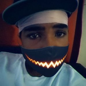 Meet your Posher, Zeke